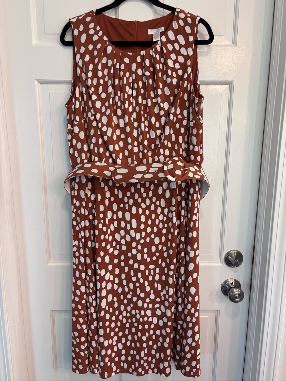 NWOT London Times Rust and White Polka Dot Belted Sleeveless Dress 16W